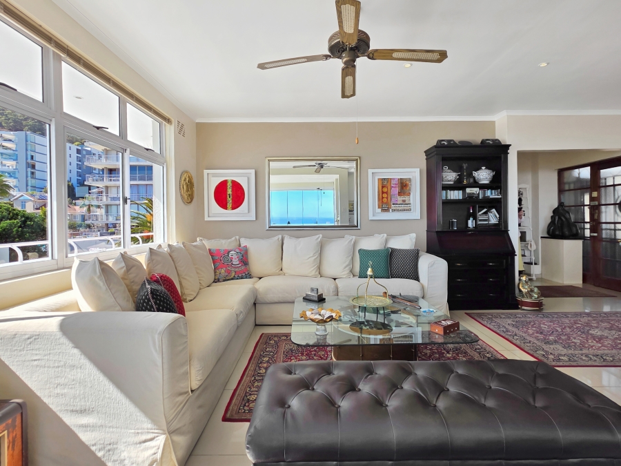 2 Bedroom Property for Sale in Sea Point Western Cape
